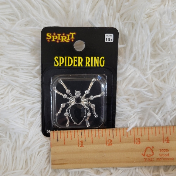 Spirit Halloween Woman Witch costume Spider Ring size: one size fits most - Picture 2 of 3
